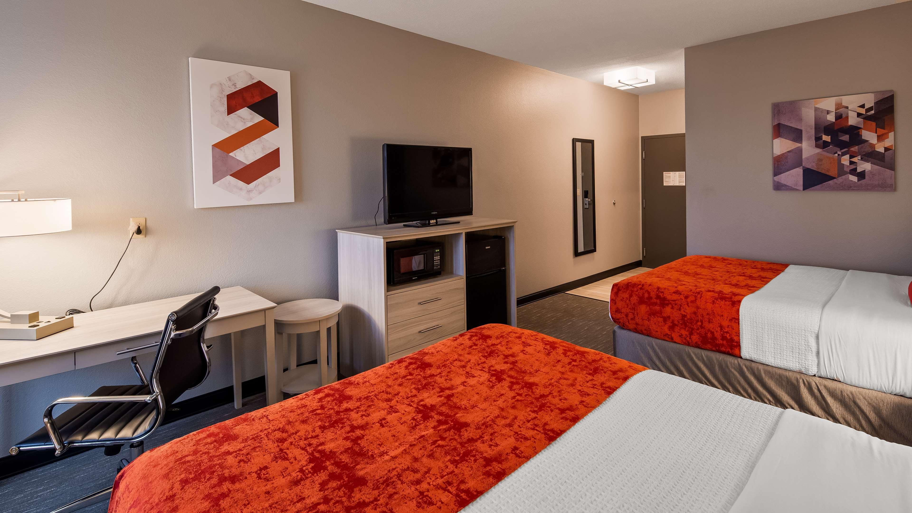 Best Western Plus New Cumberland Eksteriør billede