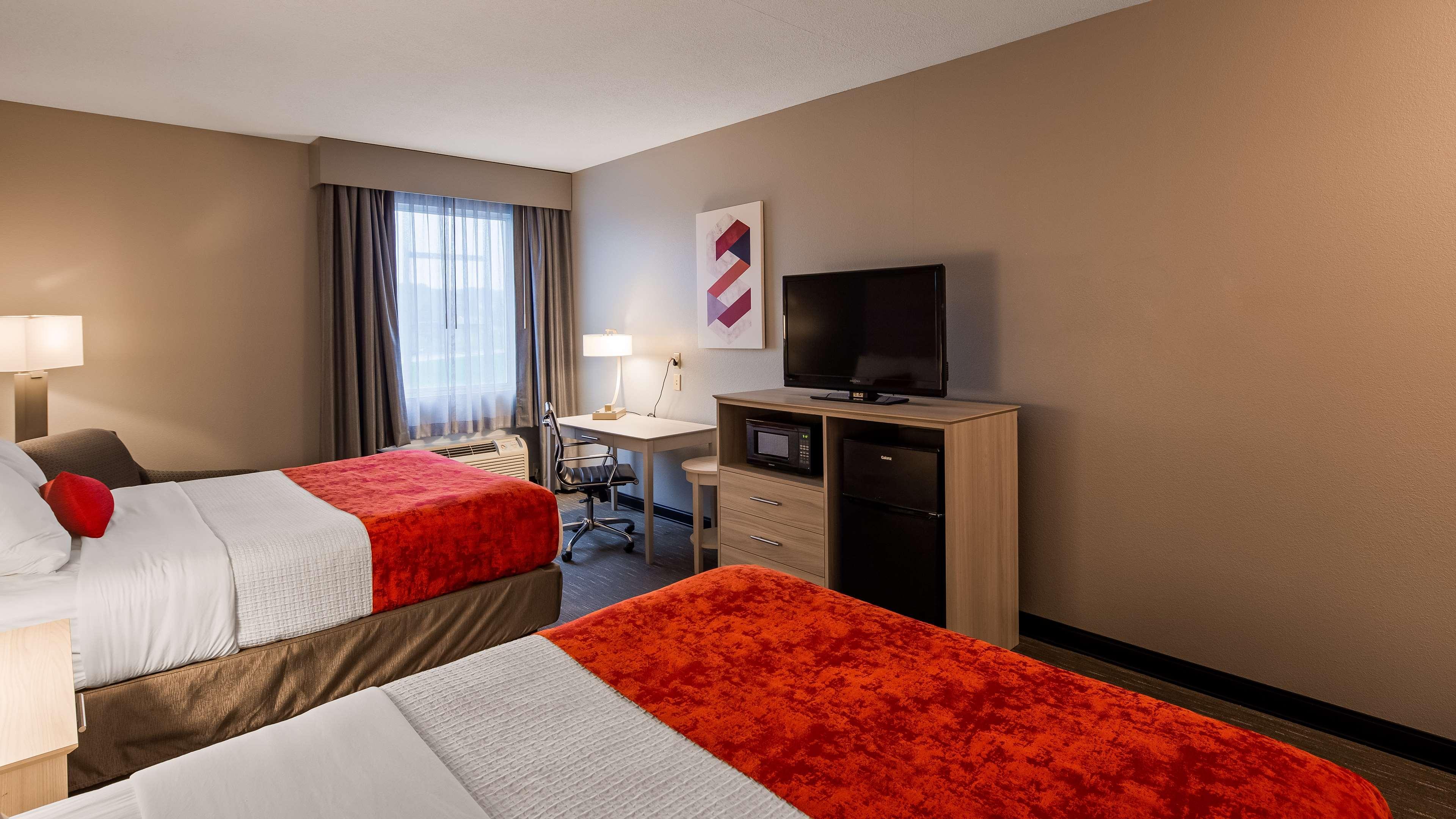 Best Western Plus New Cumberland Eksteriør billede