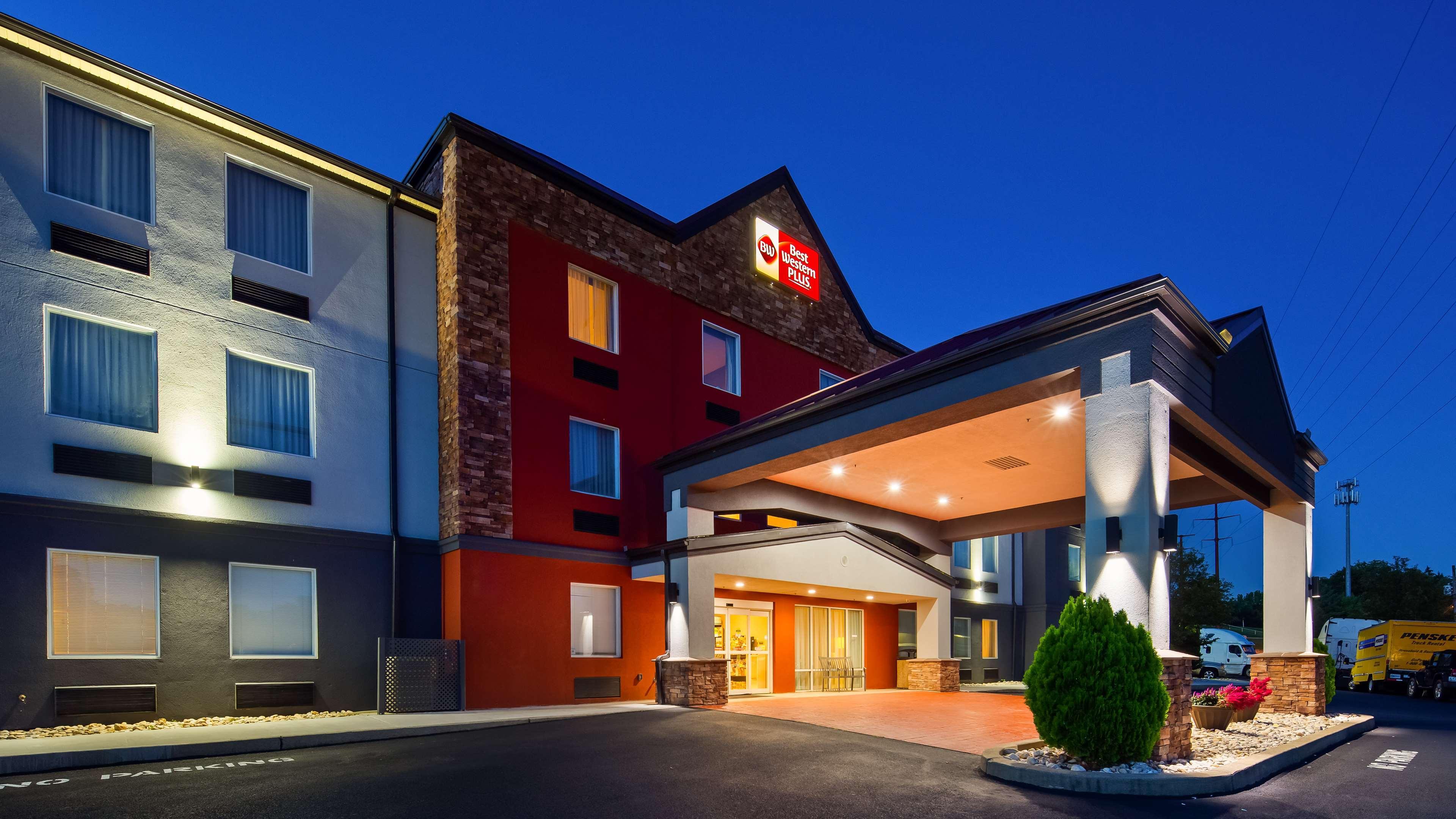 Best Western Plus New Cumberland Eksteriør billede