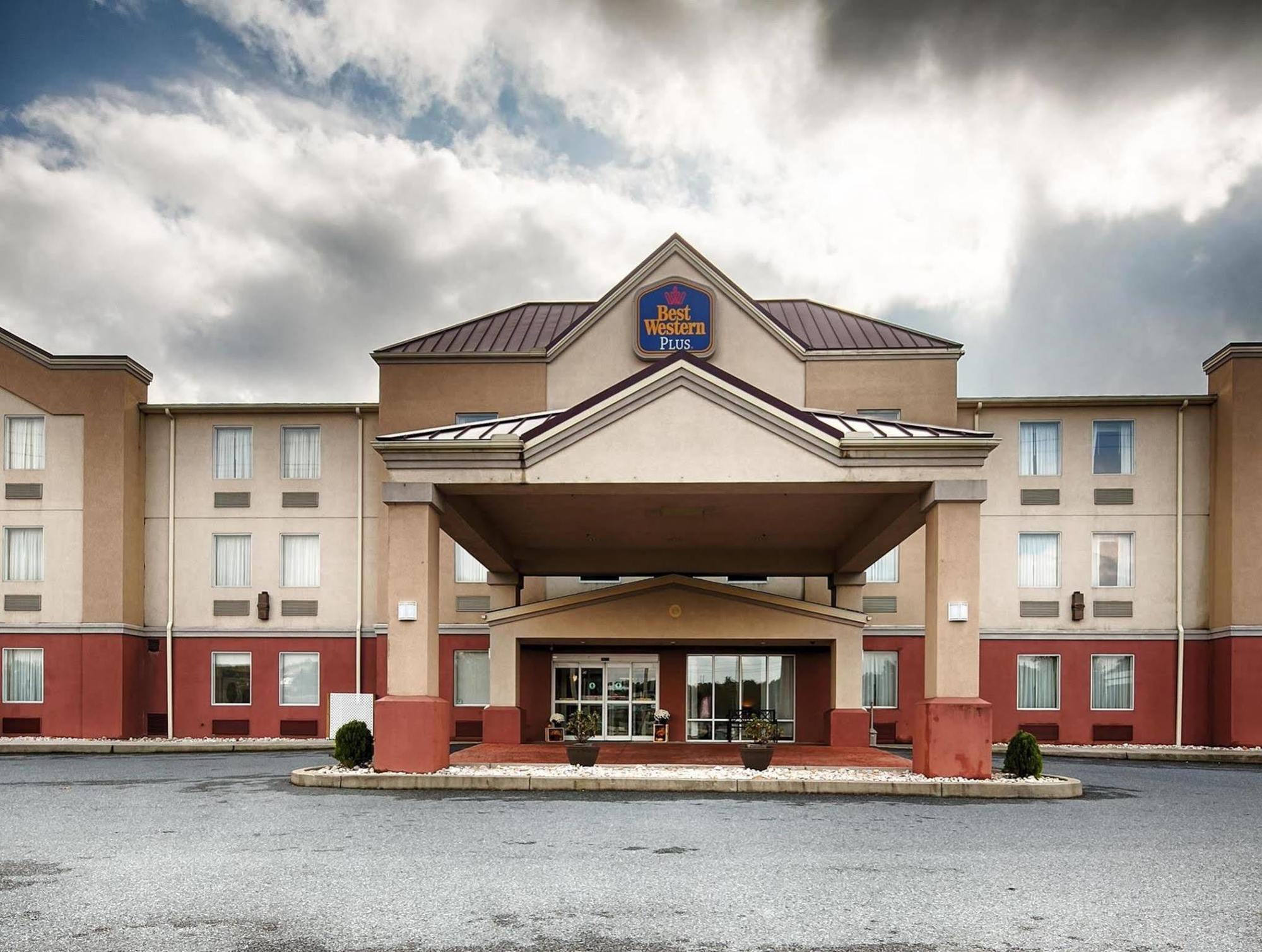 Best Western Plus New Cumberland Eksteriør billede
