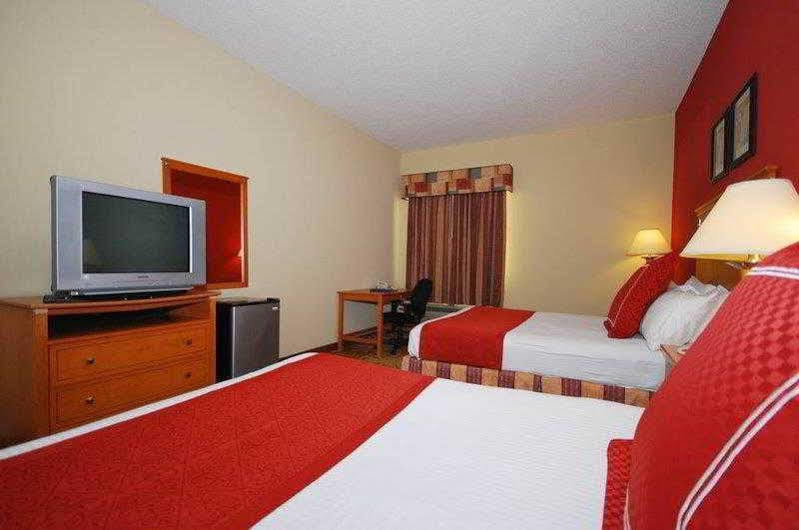 Best Western Plus New Cumberland Eksteriør billede