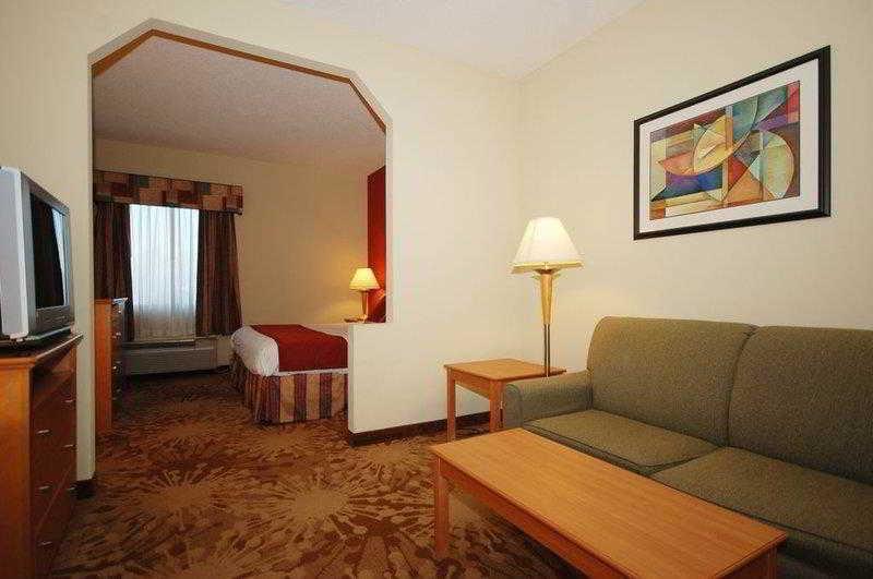 Best Western Plus New Cumberland Eksteriør billede